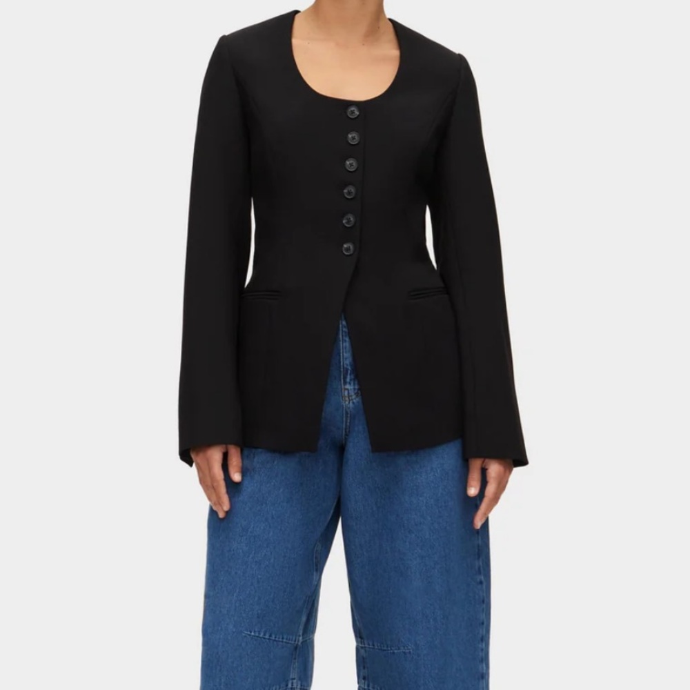 Black Scoop Neck Aligne Blazer